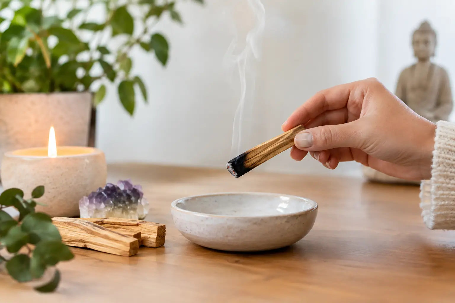 Utiliser le palo santo en rituel chez soi