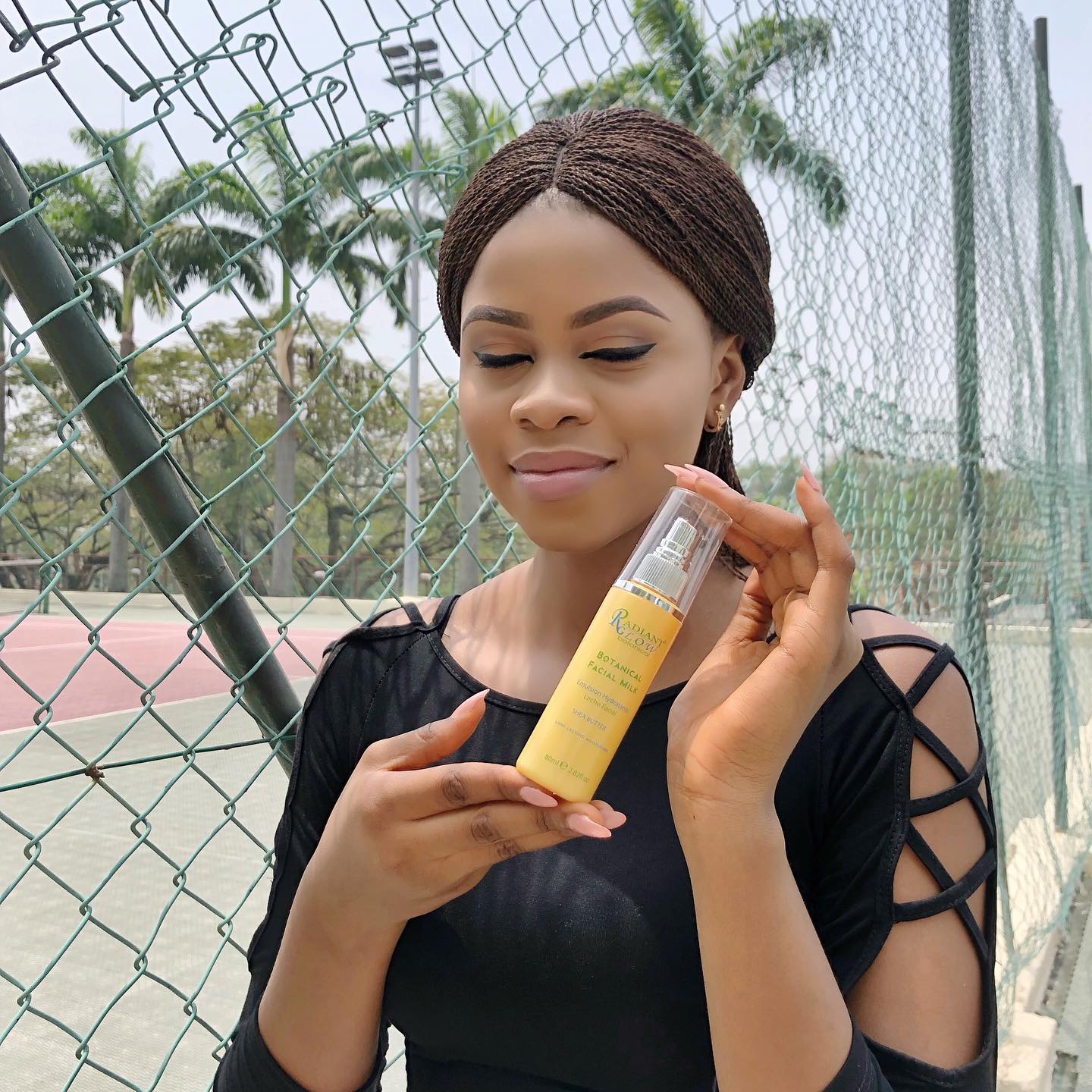 Radiant glow FACIAL MILK 80ML. Restore smoothness, suppleness.