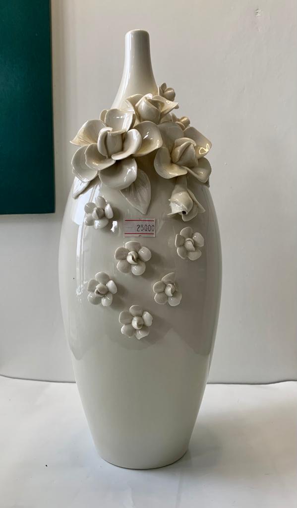 Vase de décoration en céramique, Blanc cassé